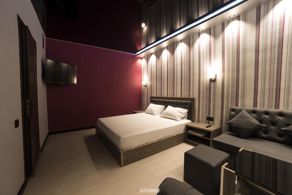 Voyage Hotel 耶烈万 客房 照片